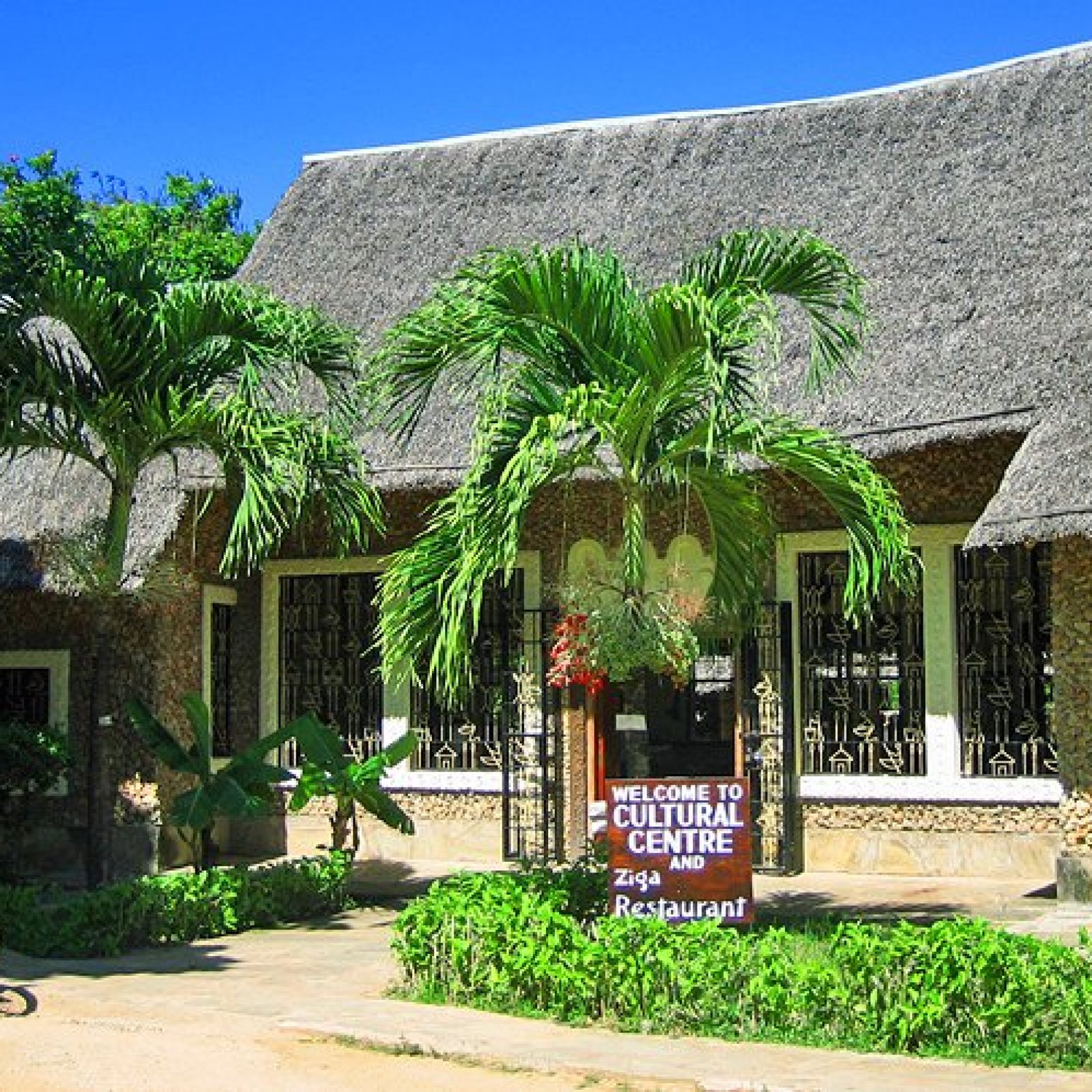 Bombolulu Workshops and Cultural Centre