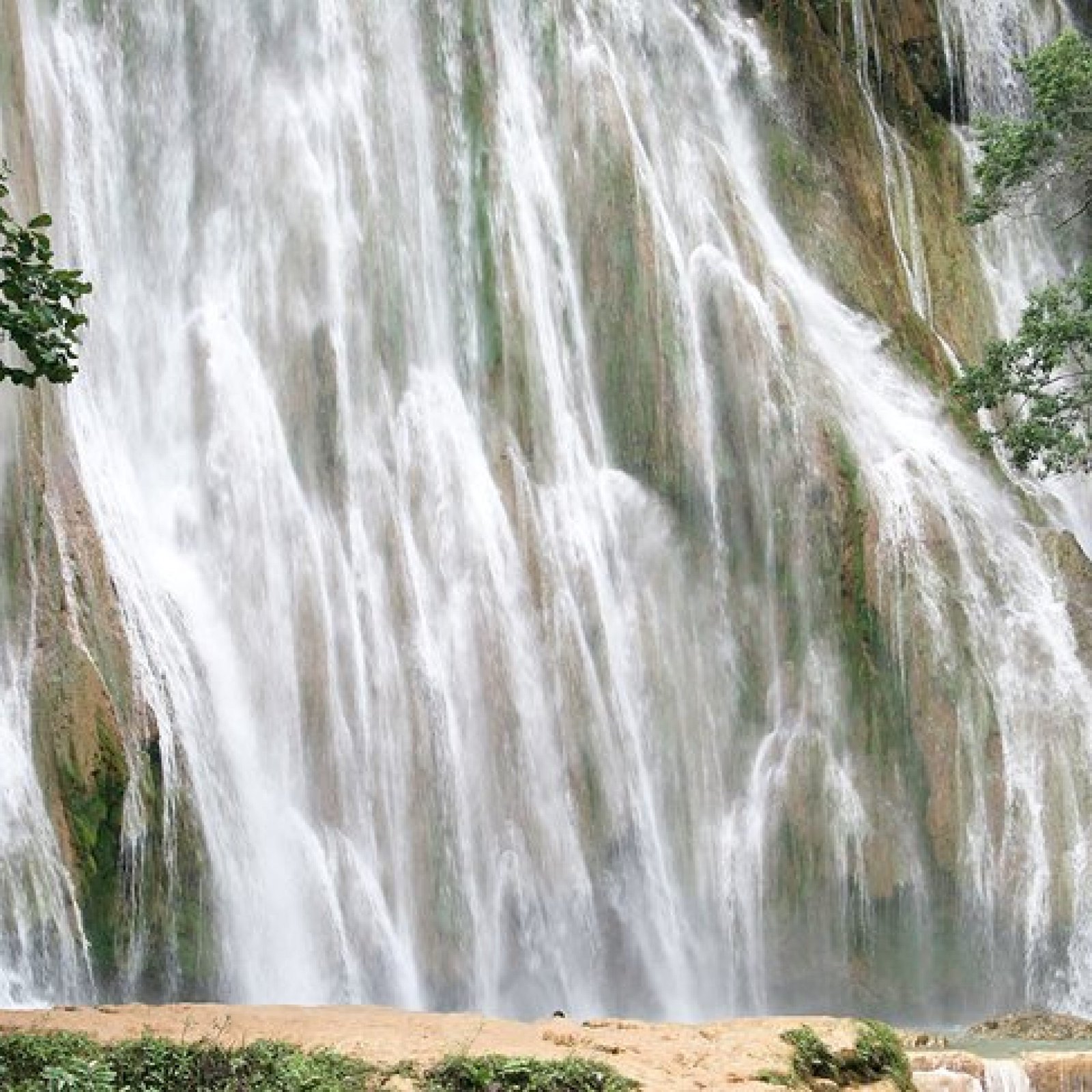 El Limon Waterfall