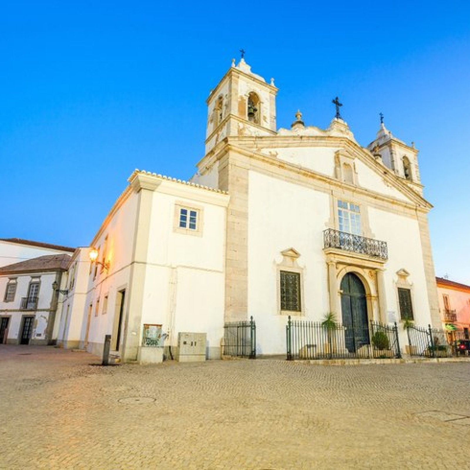Igreja de Santo António and the Museu Municipal, Lagos
