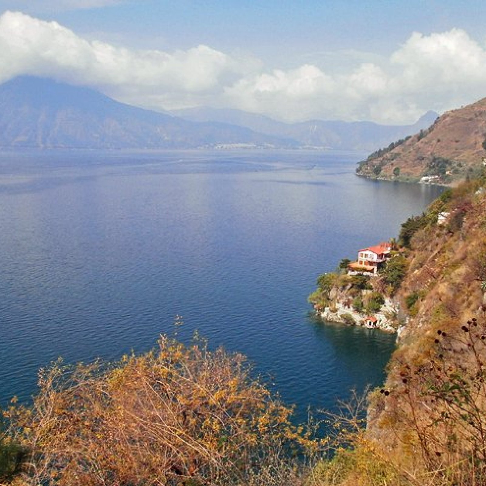 Lake Atitlán (Lago de Atitlán)