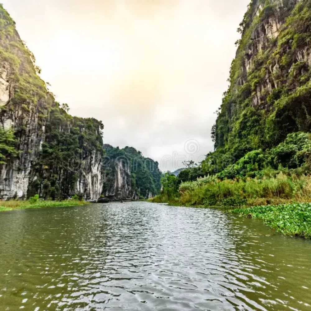 Ninh Binh (Tam Coc & Trang An)
